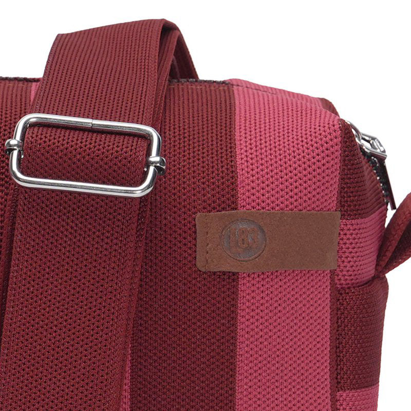Lot 83 - Crossbody/Kulturtasche Megan 19
