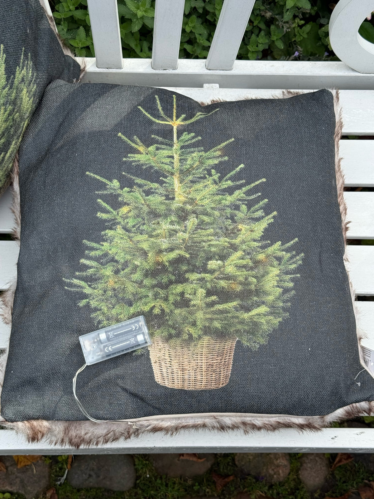 Tannenbaum-Kissen mit LED-Beleuchtung