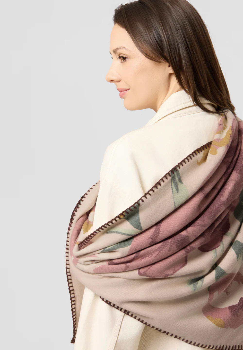Kaschmirweiches Dreieckstuch mit Blumenmuster