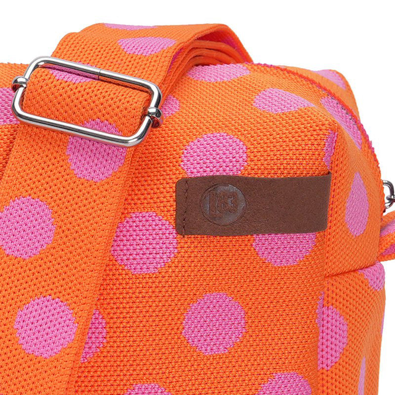 Lot 83 - Crossbody/Kulturtasche Megan 26