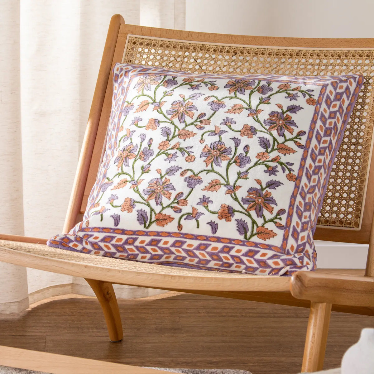 SALE - Kissenhülle - Lila/Koralle Samtkissen mit indischem Design