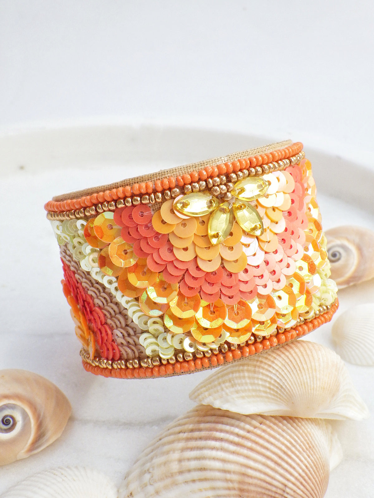 SALE - Armreif - Orange Blüten #08