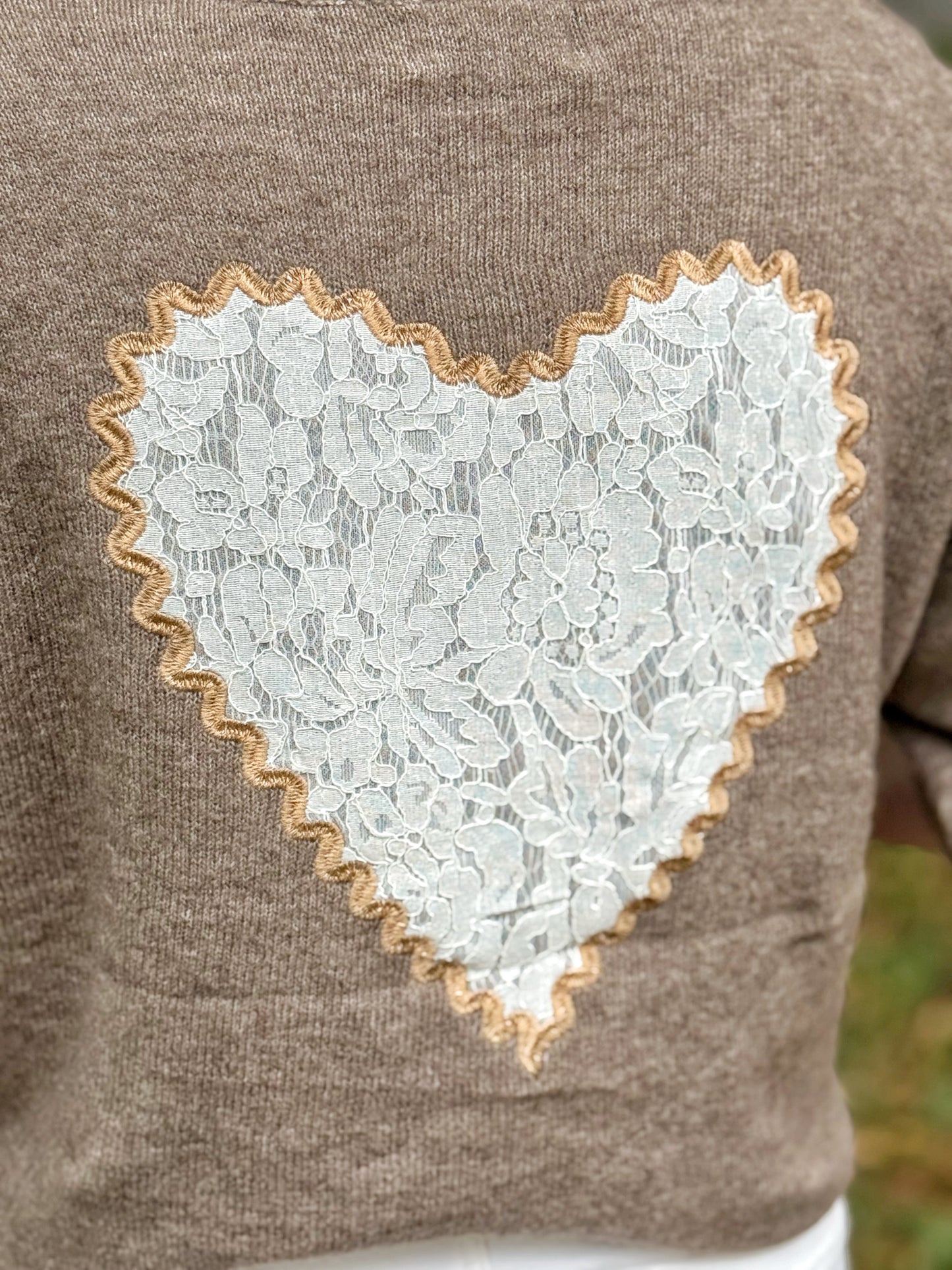 Kuschelstrickjacke mit Herz - Schokobraun