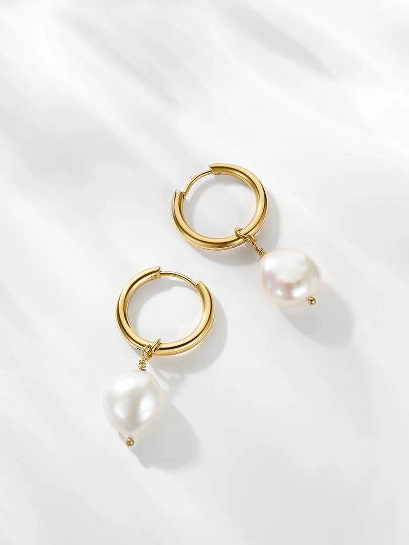 Ohrring - Creole mit Perle Gold