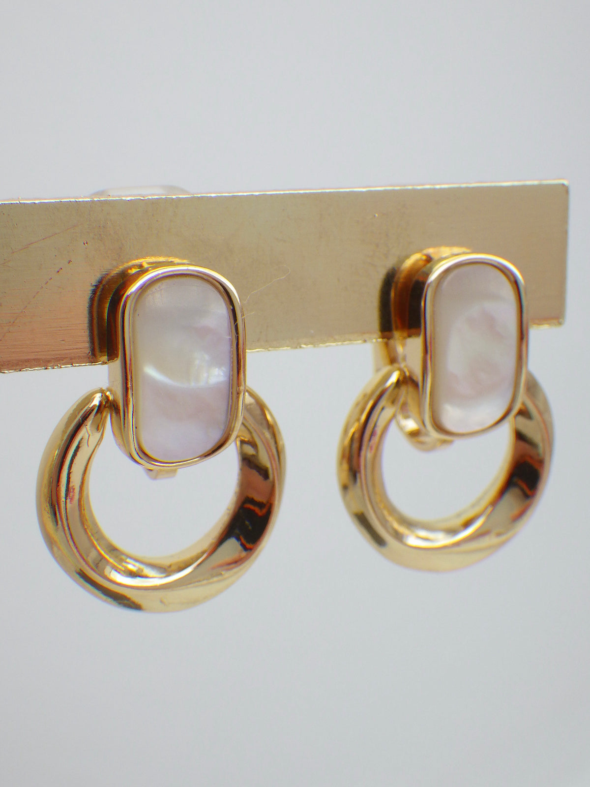 ⭐️ CLIPS Ohrring - Perlmutt Ring